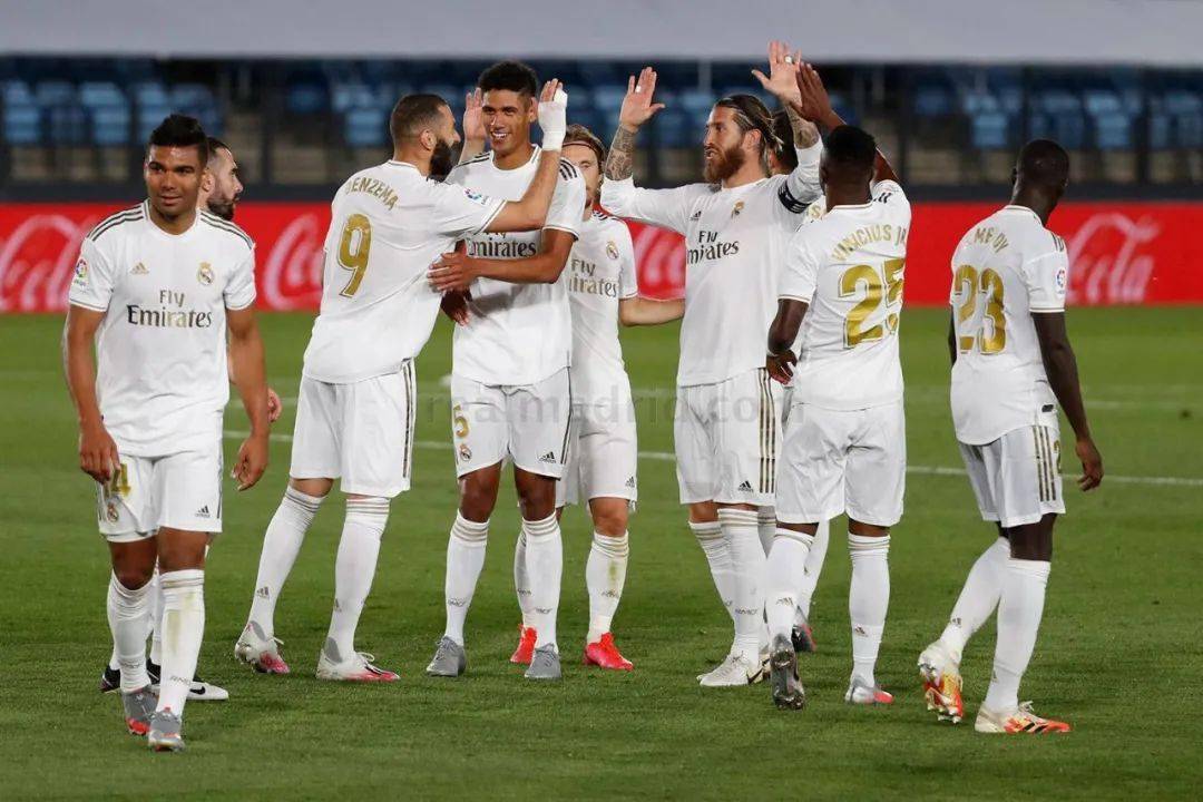 喀麦隆主帅：艾永有实力立足巴萨，他和亚马尔都能改变比赛（喀麦隆主帅：艾永有实力在巴萨站稳脚跟，他和亚马尔都能改写战局）