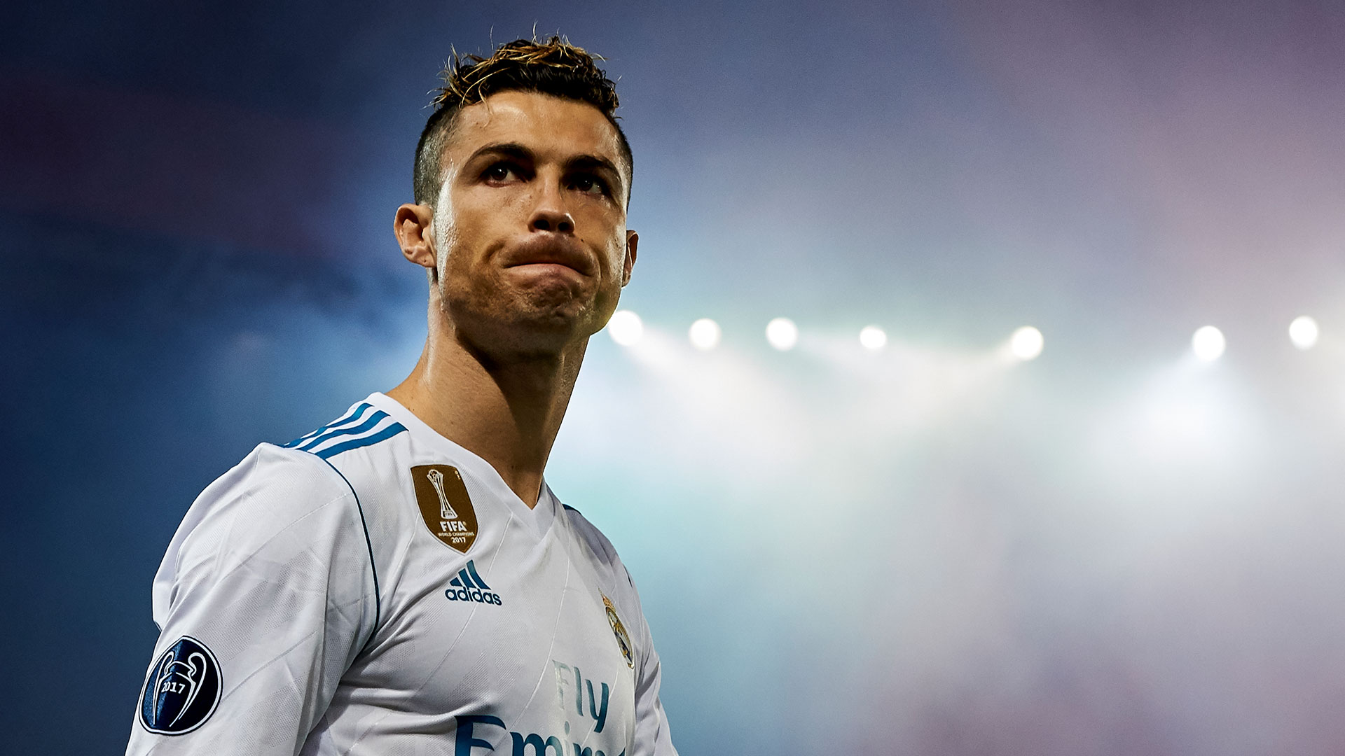 德甲半场：霍恩顿吉破门，格雷罗扳平，拜仁慕尼黑1-1圣保利（半场战报：霍恩顿吉先拔头筹，格雷罗扳平，拜仁慕尼黑暂1-1圣保利）