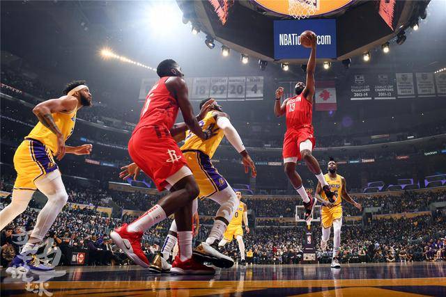 桑托斯主席：我们想和内马尔续约至明年世界杯，将很快谈判（桑托斯主席：计划与内马尔续约至明年世界杯，近期开启谈判）