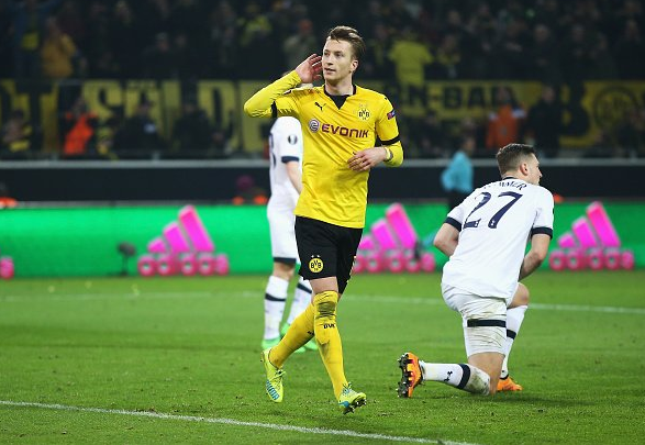 詹姆斯关键三分绝杀（詹姆斯压哨三分定胜负）